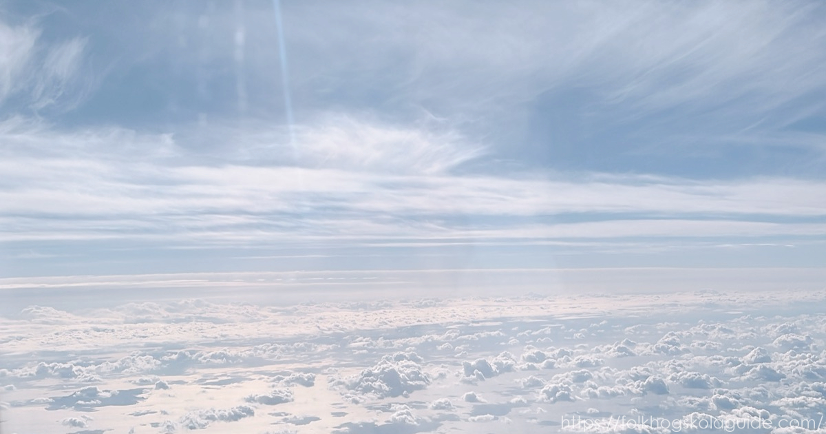 機内から撮影した北欧の空。